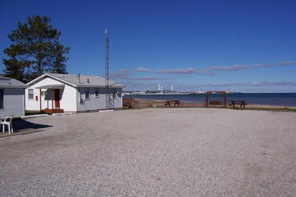 Bells Melody Motel Mackinaw City Extérieur photo